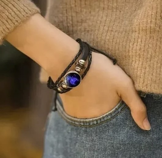 Bratara zodiac, Zodia Scorpion