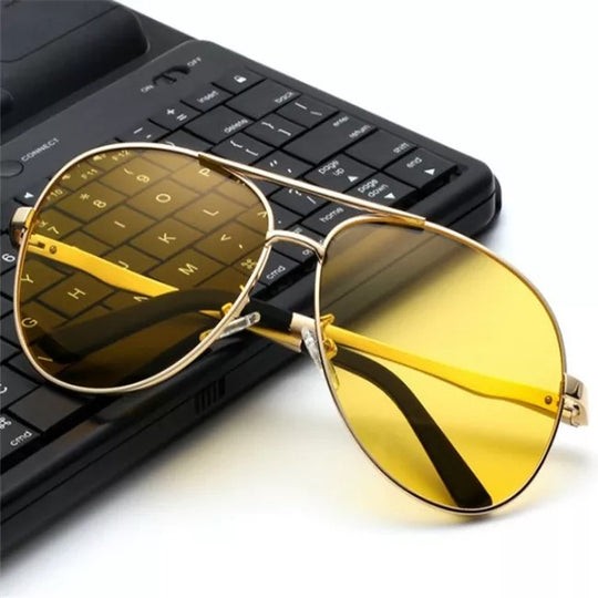 Pereche ochelari cu vizibilitate sporita noaptea NightGlasses