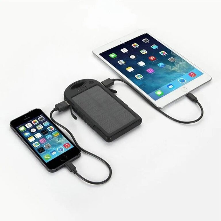 BATERIE EXTERNA SOLARA , REZISTENTA LA SOCURI SI APA , DE 10000 MAH